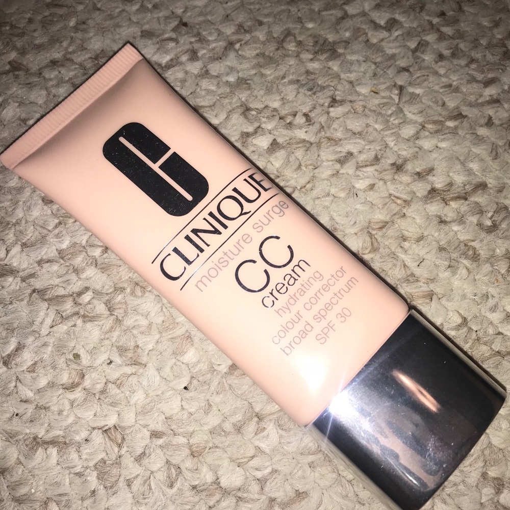 Clinique moisture surge CC cream